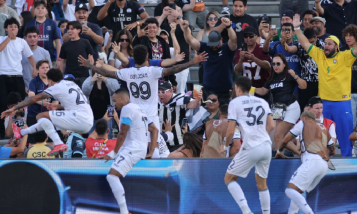 FIFA Club World Cup Botafogo Stuns PSG with 1-0 Victory