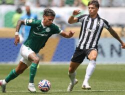 Palmeiras reach FIFA Club World Cup quarter-finals after dramatic win