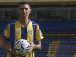 Emotional Angel Di María Returns to Rosario Central After 18 Years